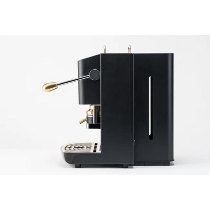 Faber Pro Deluxe Mat Black ottonata, vista laterale