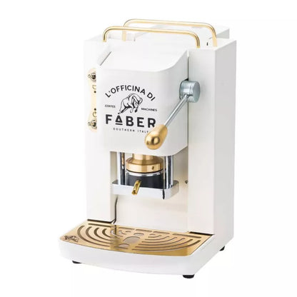 Faber Pro Deluxe Pure White con finiture ottonate, vista principale